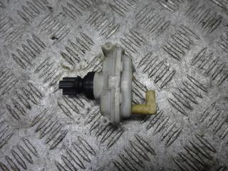 активатор замка багажника Volkswagen Passat B3 1990, 1.8 л., МКПП, универсал, 357862153A