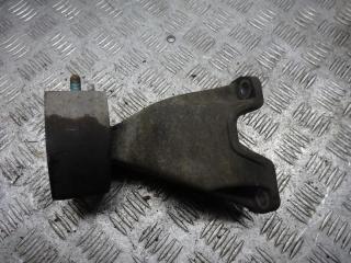 кронштейн КПП Volkswagen Passat B5 1999, 8D0399113AB