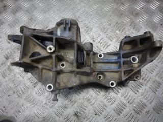кронштейн (крепление) Volkswagen Passat B5 1998, 1.6 л., 058145523E