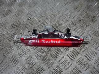 дополнительный стоп-сигнал Toyota Corolla 9 поколение (E120/E130) 2003, 1.4 л., МКПП, хетчбэк 5 дв.