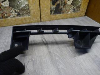крепление бампера Volkswagen Caddy 3 поколение 2008, 2.0 л., МКПП, минивэн, 1T0807890B