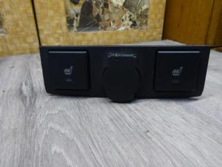 кнопка открытия лючка топливного бака Skoda Octavia 1 поколение [рестайлинг] 2003, 1.4 л., МКПП, хетчбэк 5 дв., 1U0959833C