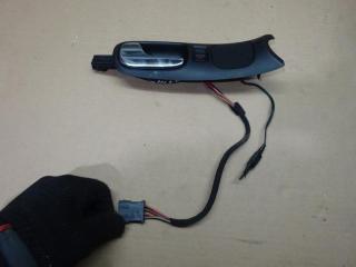 ручка наружная Audi A4 B5 1998, 1.6 л., МКПП, универсал, 8D1837019