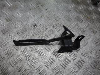 замок капота Audi A6 4A/C4 1995, 2.0 л., МКПП, седан, 4A0823480B