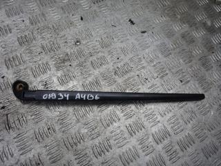щеткодержатель (поводок стеклоочистителя, дворник) Audi A4 B6 2004, 1.9 л., МКПП, универсал, 8E9955407C