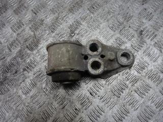 cайлентблок Volkswagen Passat B5 2000, 8E0501521H