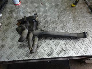 корпус термостата Volkswagen Golf 3 поколение 2000, 1.4 л., 032121111NQ
