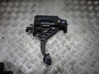 педаль сцепления SEAT Toledo 2 поколение 2002, 2.3 л., МКПП, седан, 1J1721388G