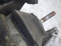 подушка крепления двигателя Audi A6 4A/C4 1995, 2.8 л., МКПП, универсал, 4A0199352 - фото №3