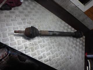 полуось передняя правая (приводной вал, ШРУС) Volkswagen Golf 3 поколение 1996, 1.4 л., МКПП, хетчбэк 5 дв.