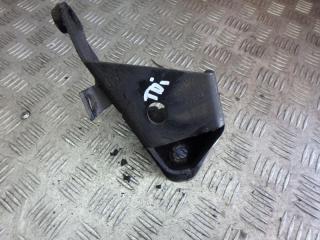 кронштейн КПП Volkswagen Golf 3 поколение 1997, 1.9 л., 1H0199273B
