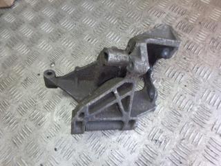 кронштейн гидроусилителя Volkswagen Passat B4 1995, 028145531D