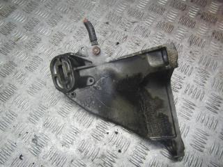 кронштейн двигателя Audi 100 4A/C4 1992, 2.3 л., МКПП, универсал, 4A0199312