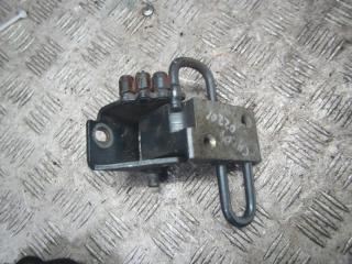 петля двери Volkswagen Caddy 3 поколение 2005, 1.4 л., МКПП, минивэн, 1T0831412