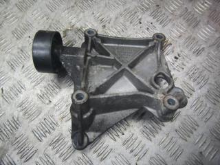кронштейн компрессора кондиционера Volkswagen Passat B5 1999, 2.3 л., 071260885