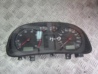 щиток приборов (приборная панель) Volkswagen Golf 4 поколение 2001, 1J0920806