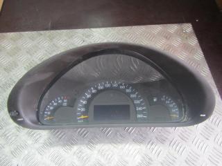 щиток приборов (приборная панель) Mercedes-Benz C-Класс W203/S203/CL203 2003, 2.2 л., МКПП, седан, A2035403911