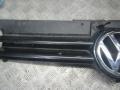 решетка радиатора Volkswagen Golf 4 поколение 2001, 1.6 л., МКПП, хетчбэк 5 дв., 1S0853651M - фото №9