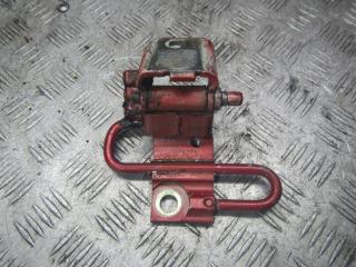 петля двери Volkswagen Golf 3 поколение 2000, 4B0831412B