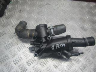 корпус термостата Peugeot 307 1 поколение 2002, 2.0 л., 9656182980