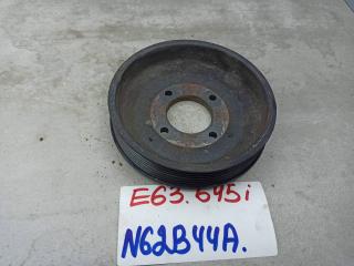 шкив помпы BMW 6 серия E63/E64 2005, 4.4 л., N62 B44, бензин, 7504077