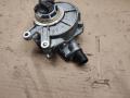 насос вакуумный BMW 7 серия F01/F02 2011, 4.4 л., N63 B44 A, бензин, АКПП, черный, 8605976 - фото №3