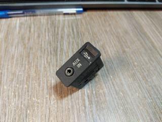 разъем AUX / USB BMW X5 E70 2009, 3.0 л., M57 D30 (306D3), дизель, АКПП, внедорожник 5 дв., 61319129652