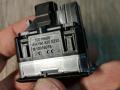 кнопка стеклоподъемника Mercedes-Benz GL-Класс X166 2014, 3.0 л., OM 642.826, дизель, АКПП, белый, внедорожник 5 дв., 1668200210, A1668200210 - фото №2