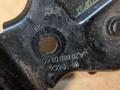 петля замка капота Mercedes-Benz CLS-Класс C219 2007, 3.0 л., OM 642.920, дизель, АКПП, купе, A2118800360, 2118800360 - фото №2