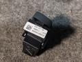 кнопка центрального замка Land Rover Range Rover Evoque L538 2012, 2.2 л., 224DT, дизель, АКПП, внедорожник 5 дв., BJ3214017BB - фото №2