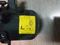 фара противотуманная левая Mini Cooper 1 поколение 2001, 1.6 л., W10 B16 A, бензин, АКПП, красный, хетчбэк 5 дв., 6911721 - фото №2