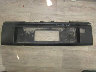 бленда Volkswagen Passat B3 (1988 - 1997), седан, 35785348101C