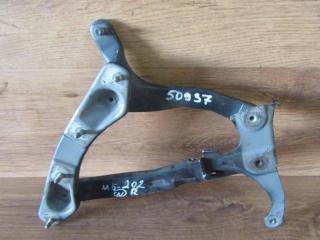 петля капота Mercedes-Benz C-Класс W202/S202 1996, 2028800228