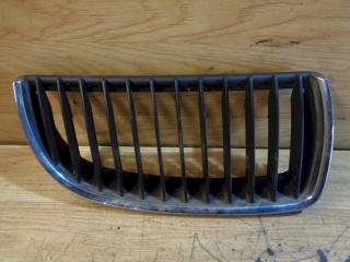 решетка радиатора BMW 3 серия E90/E91/E92/E93 (2004 - 2010), 51137120008