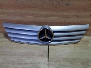 решетка радиатора Mercedes-Benz C-Класс W203/S203/CL203 2003, купе