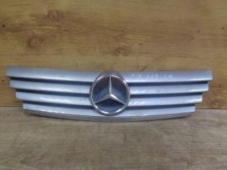 решетка радиатора Mercedes-Benz C-Класс W203/S203/CL203 2002, купе, 2038800383