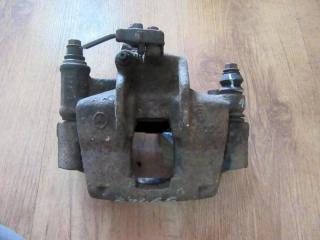 суппорт Mercedes-Benz Vito W638 1998, 14206283