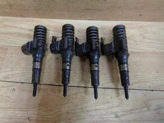 форсунка Volkswagen Golf 5 поколение 2007, 2.0 л., TDi PD, BKD, дизель, 03G130073G, 0414720404
