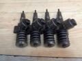 форсунка Volkswagen Golf 5 поколение (2003 - 2009), 2.0 л., TDi PD, AZV, дизель, 03G130073G, 0414720404 - фото №2