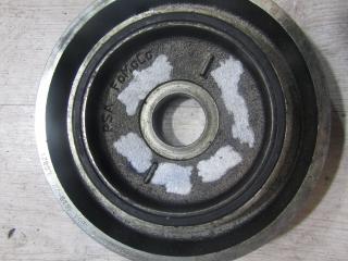 шкив коленвала Land Rover Freelander 2 поколение (2006 - 2010), 2.2 л., TDCi, 224DT, дизель, LR004247, 9683886680
