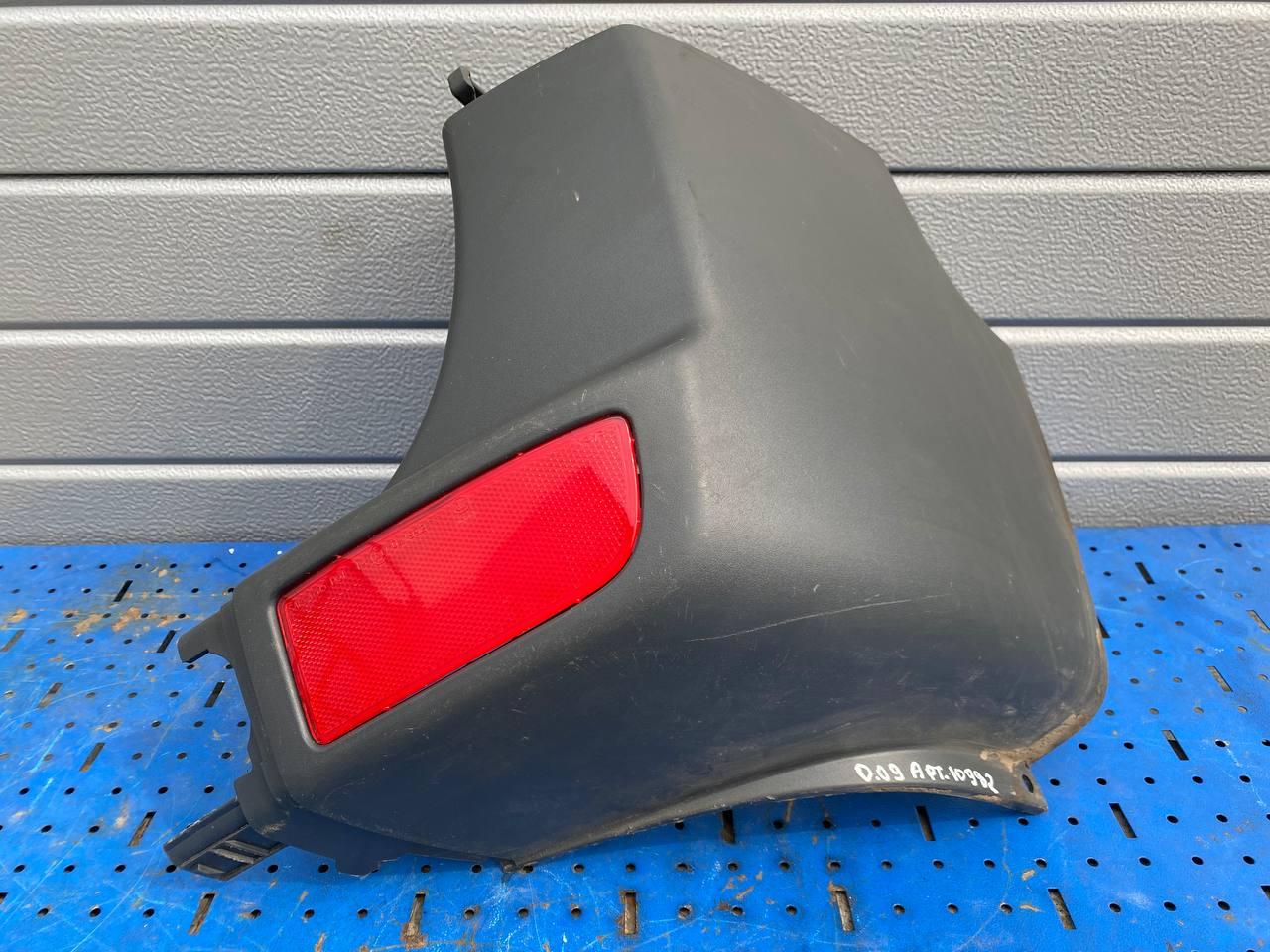 клык бампера задний правый Mercedes-Benz Sprinter 2 поколение (W906) W906 (2006 - 2014), A9068804671, A9068802371, A9068801171, A9068801371, A9068260140, A9068804671, A9068802771, A9068803071 - фото №1