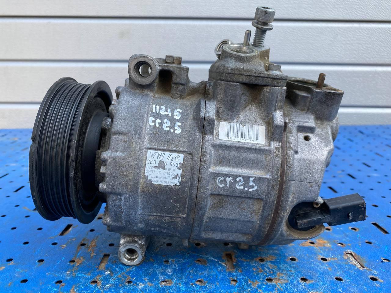 компрессор кондиционера Volkswagen Crafter 1 поколение (2006 - 2011), 2.5 л., BJM, дизель, 2E0820803D, HVW9062300111 - фото №1