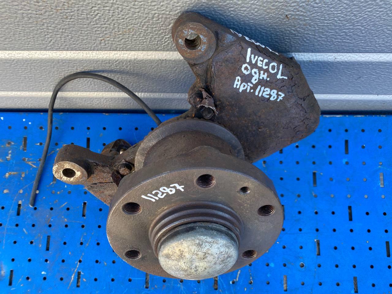 кулак поворотный левый IVECO Daily 4 поколение (2006 - 2011) - фото №1