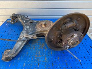 кулак задний левый Volkswagen Transporter T4 (1990 - 2003)