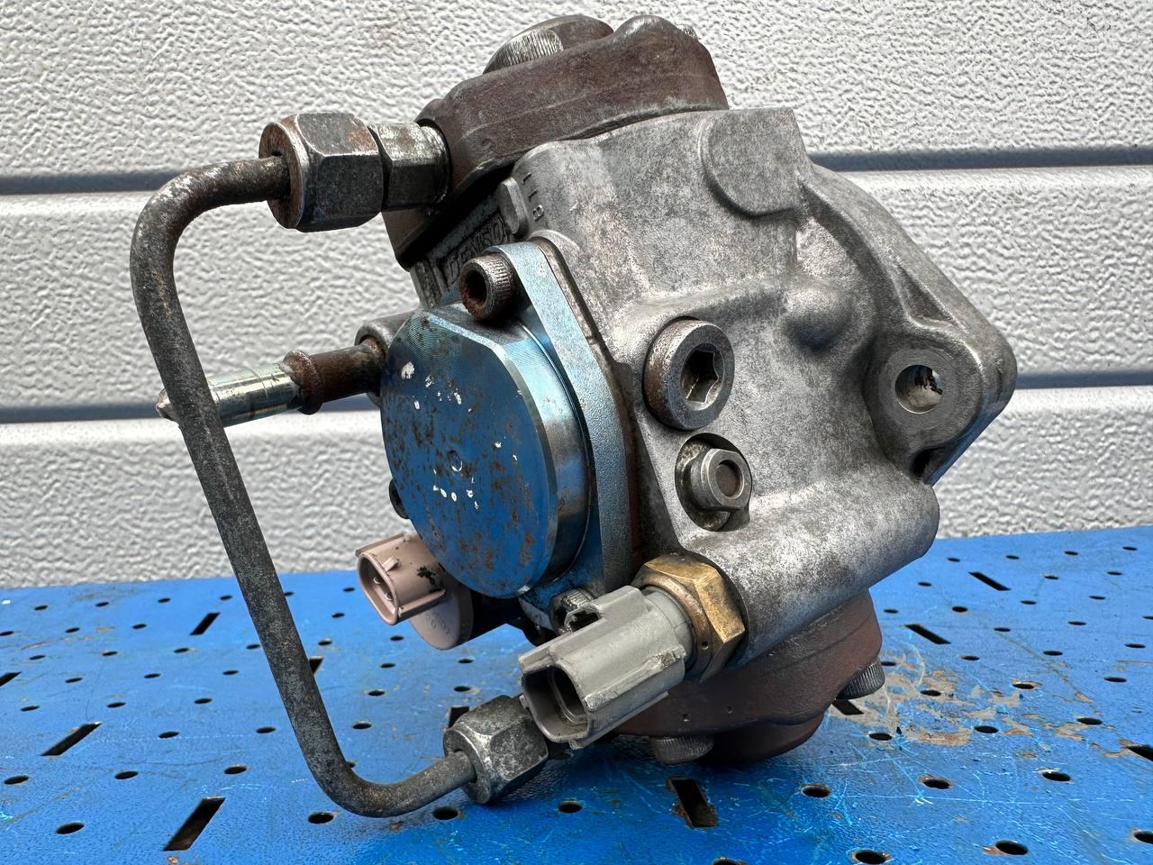 ТНВД Ford Transit 7 поколение (2006 - 2013), 2.4 л., дизель, 6C1Q9B395BE, 6C1Q9B395BE - фото №1