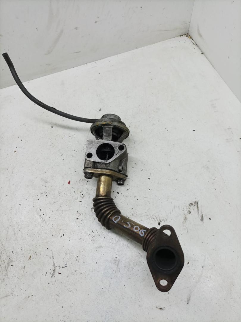 клапан EGR Hyundai Galloper 2 поколение 1998, 2.5 л., дизель, МКПП, внедорожник 5 дв. - фото №1