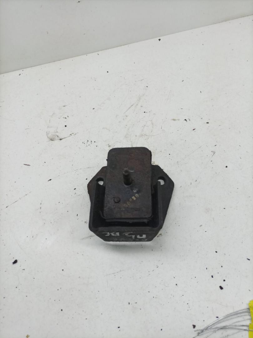 подушка крепления двигателя Hyundai Galloper 2 поколение 1998, 2.5 л., дизель, МКПП, внедорожник 5 дв., HB011100A - фото №1