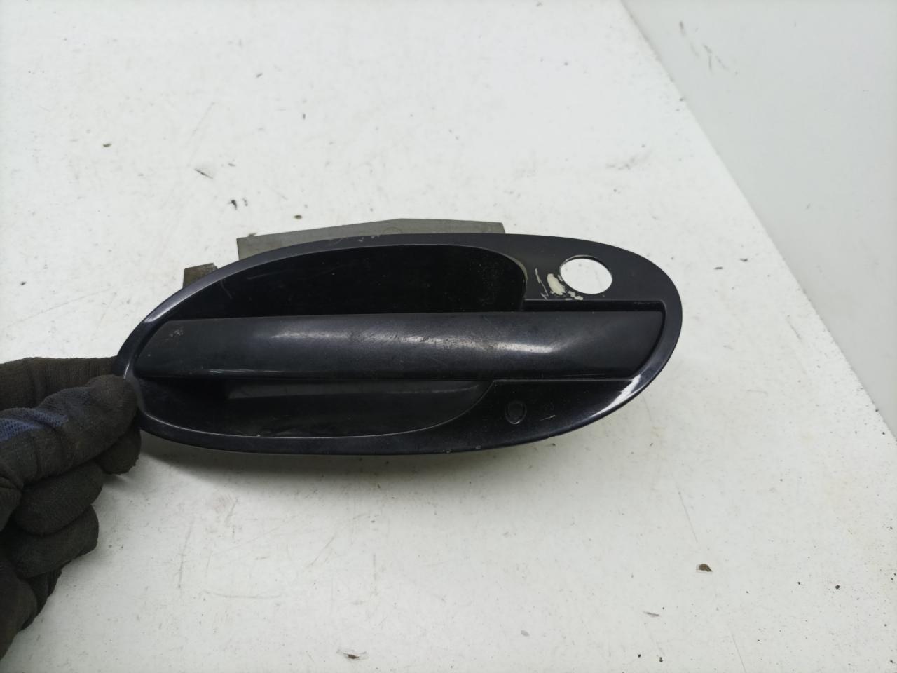 ручка наружная BMW 7 серия E65/E66/E67 2002, 4.4 л., бензин, АКПП, седан - фото №1