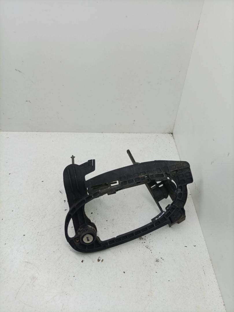 ручка наружная BMW 7 серия E65/E66/E67 2002, 4.4 л., бензин, АКПП, седан - фото №1