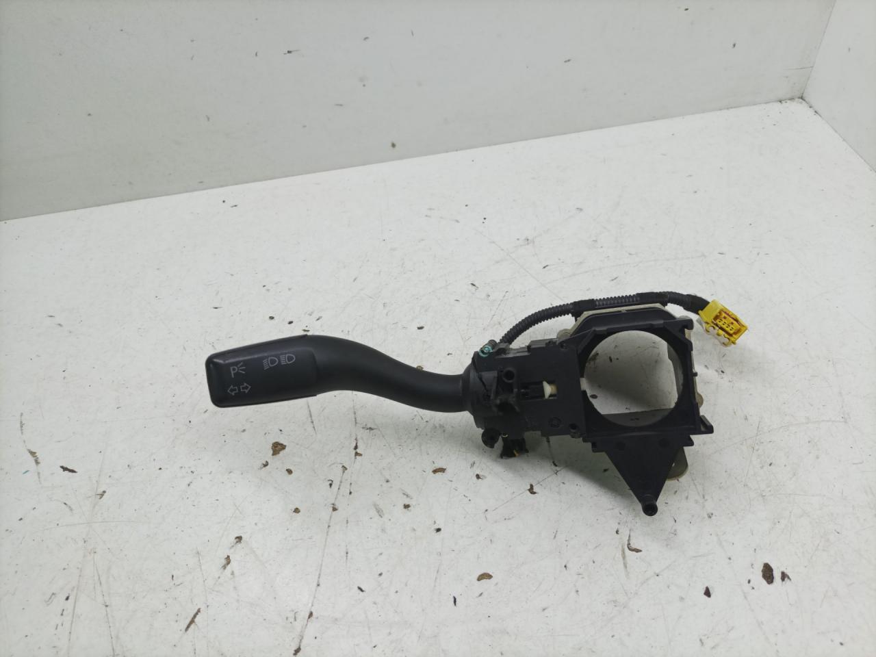 переключатель поворотов Audi A6 Allroad Quattro C6 2006, 3.2 л., AUK, бензин, АКПП, универсал, 4E0953513A - фото №1